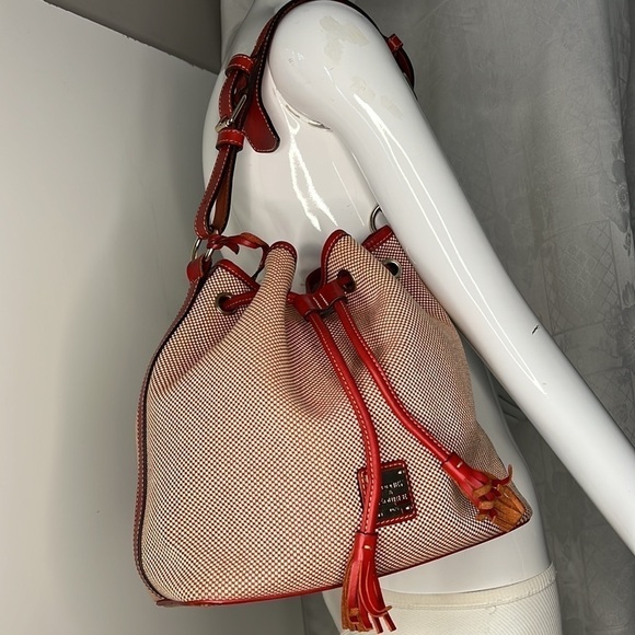 Dooney and Bourke Red Beige Canvas Leather Drawstring Shoulder Bucket Bag - Picture 1 of 16